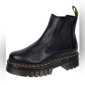 DR. MARTENS • Audrick Black Leather Platform Chelsea Lug Boots